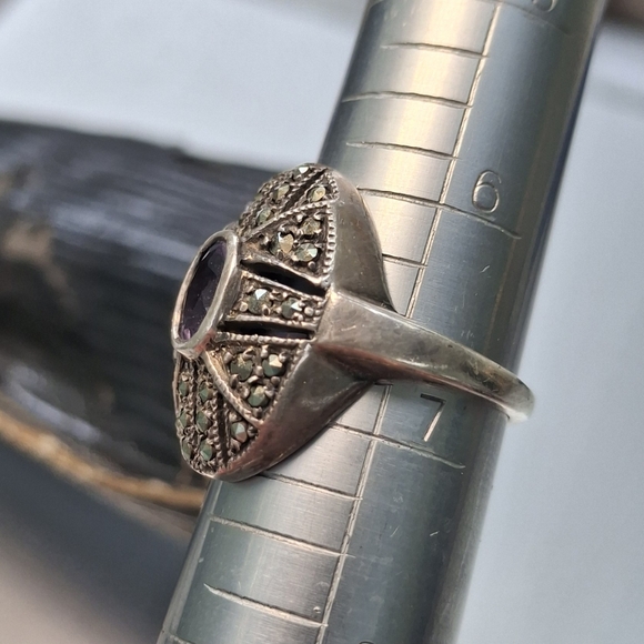 Vintage and unique Amythest And Marcasite Sterling two Rings stamped 925 - Picture 10 of 16